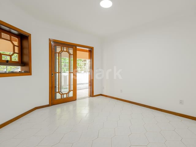 Casa com 455m² 4 quartos e 6 banheiros, à venda ou para alugar, no bairro Alphaville em Santana de Parnaíba