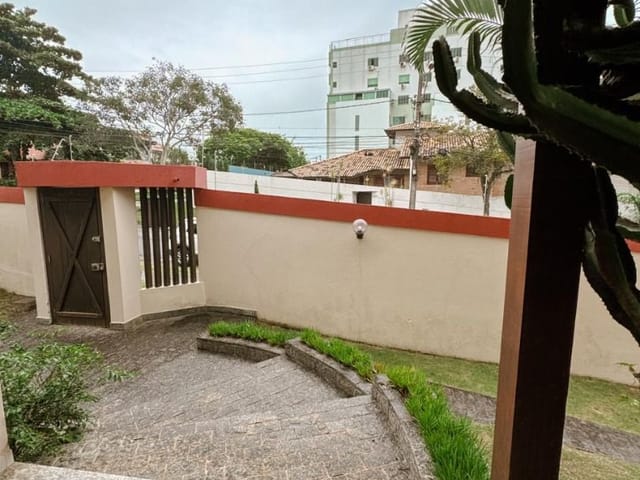 Casa com 525m² 4 quartos e 5 banheiros, à venda, no bairro Cancela Preta em Macaé