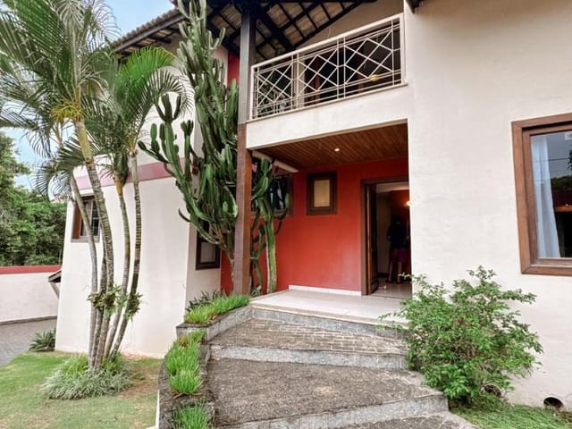 Casa com 525m² 4 quartos e 5 banheiros, à venda, no bairro Cancela Preta em Macaé