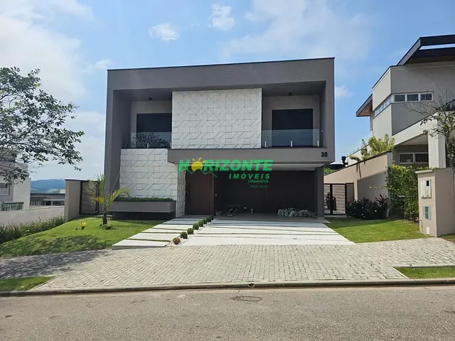 Casa com 490m² 4 quartos e 5 banheiros, à venda, no bairro Condomínio Residencial Alphaville II em São José dos Campos