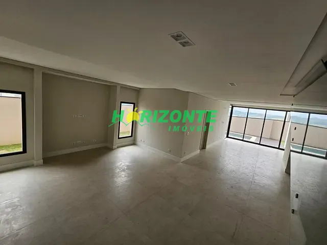 Casa com 490m² 4 quartos e 5 banheiros, à venda, no bairro urbanova em São José dos Campos
