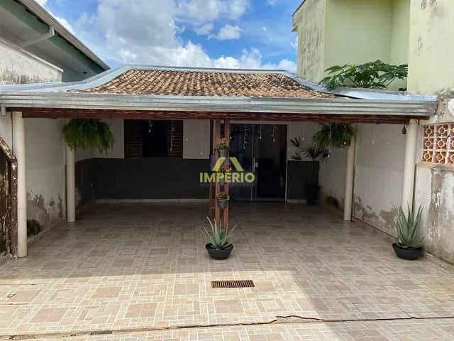 Casa com 180m² 2 quartos e 2 banheiros, à venda, no bairro Jardim Celani em Salto
