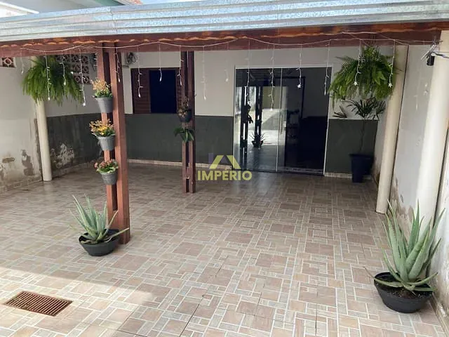 Casa com 180m² 2 quartos e 2 banheiros, à venda, no bairro Jardim Celani em Salto