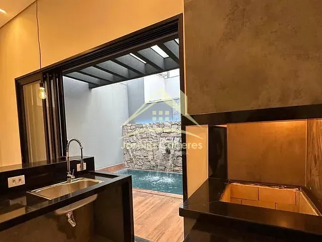 Casa com 250m² 3 quartos e 4 banheiros, à venda, no bairro Ribeirão do Lipa em Cuiabá