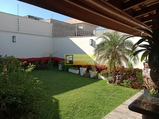 Casa com 205m² 3 quartos e 4 banheiros, à venda, no bairro Parque São Miguel em São José do Rio Preto