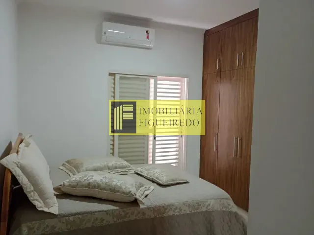 Casa com 205m² 3 quartos e 4 banheiros, à venda, no bairro Parque São Miguel em São José do Rio Preto