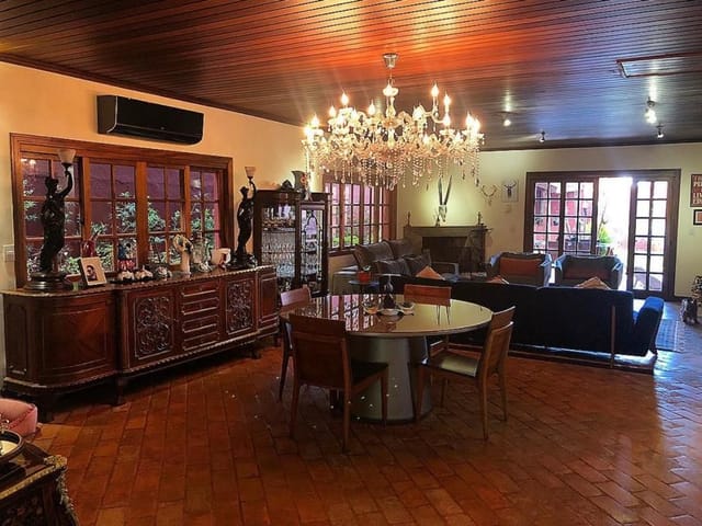 Casa com 420m² 3 quartos e 3 banheiros, à venda, no bairro Transurb em Itapevi
