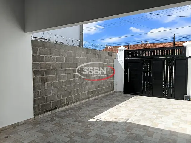 Casa com 312m² 3 quartos e 2 banheiros, para alugar, no bairro Parque Residencial Klavin em Nova Odessa