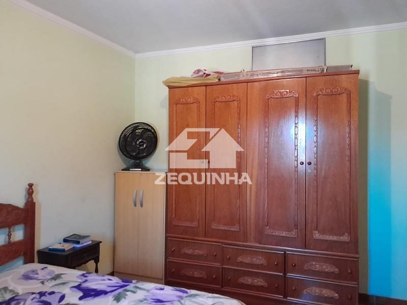 Casa à venda com 5 quartos, 138m² - Foto 24