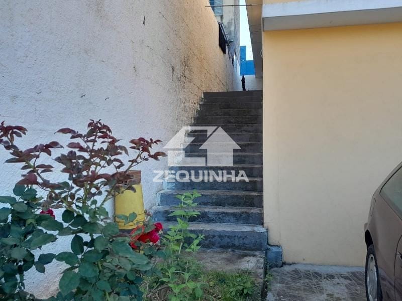 Casa à venda com 5 quartos, 138m² - Foto 12