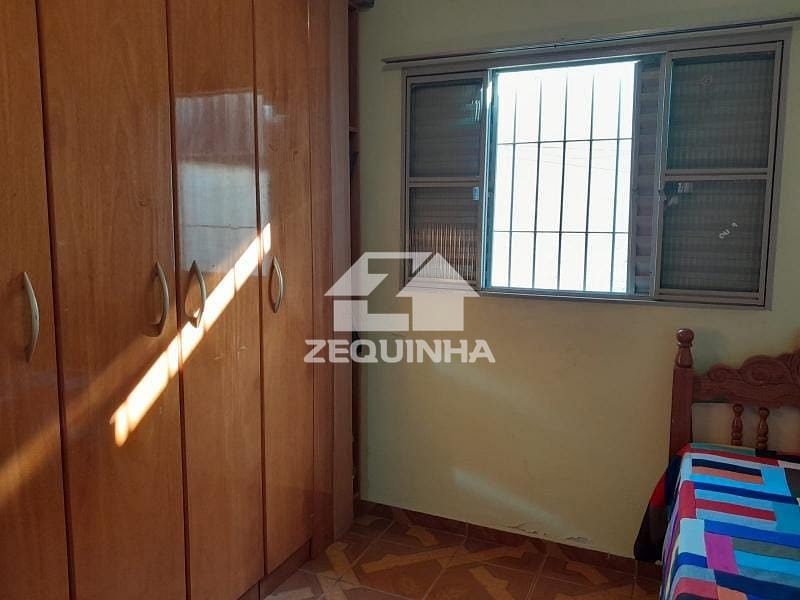 Casa à venda com 5 quartos, 138m² - Foto 23