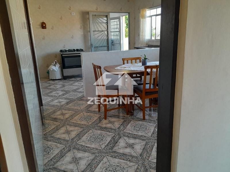 Casa à venda com 5 quartos, 138m² - Foto 16