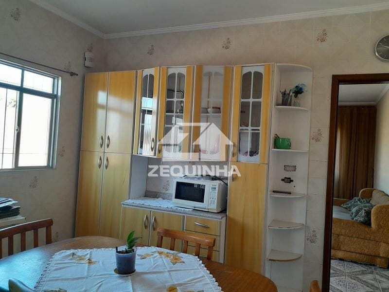 Casa à venda com 5 quartos, 138m² - Foto 9