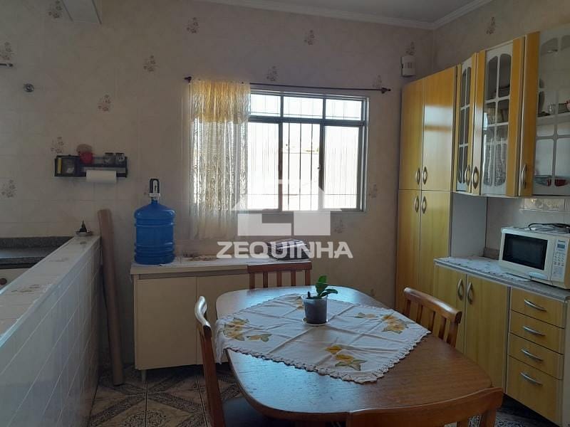 Casa à venda com 5 quartos, 138m² - Foto 20