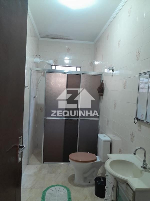 Casa à venda com 5 quartos, 138m² - Foto 21