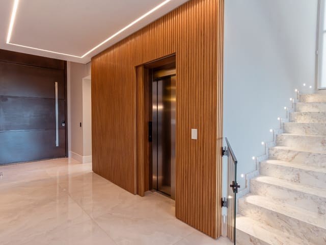 Casa com 862m² 4 quartos e 7 banheiros, à venda, no bairro Monte Alegre em Vinhedo