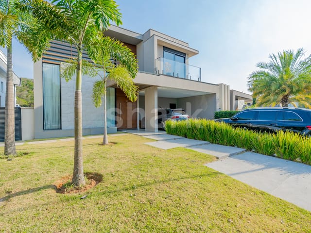 Casa com 516m² 4 quartos e 7 banheiros, à venda, no bairro Alphaville em Santana de Parnaíba