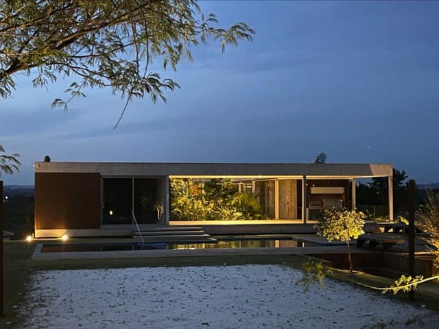 Casa com 1520m² 5 quartos e 7 banheiros, à venda ou para alugar, no bairro Condomínio Quinta da Baroneza  em Bragança Paulista