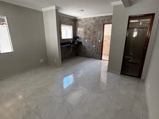 Casa com 100m² 2 quartos e 2 banheiros, à venda ou para alugar, no bairro Atlântica em Rio das Ostras
