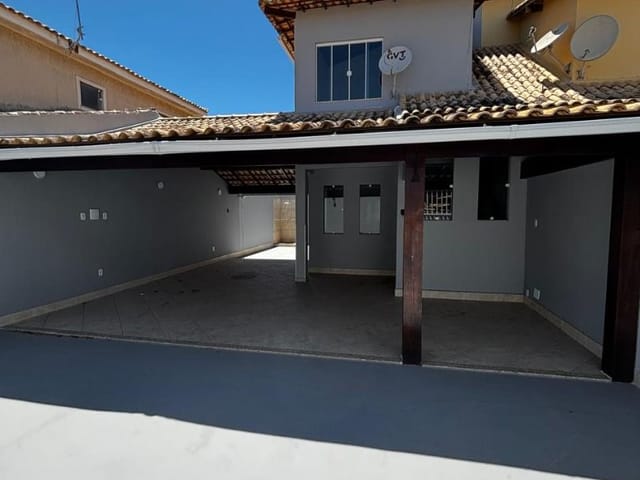 Casa com 100m² 2 quartos e 2 banheiros, à venda ou para alugar, no bairro Atlântica em Rio das Ostras