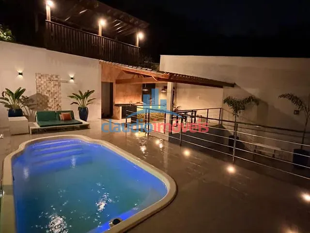 Casa 3 quartos e 5 banheiros, à venda, no bairro Verbo Divino em Barra Mansa
