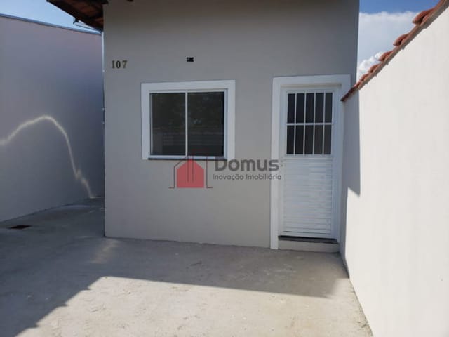 Casa com 150m², à venda, no bairro Conjunto Habitacional Terra dos Ipês W em Pindamonhangaba