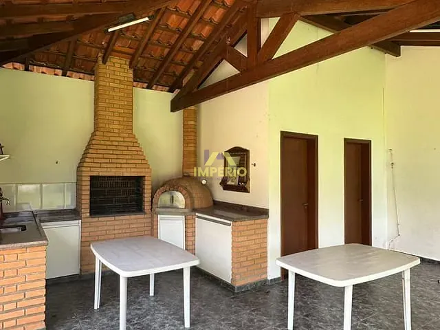 Casa 4 quartos e 3 banheiros, à venda, no bairro Condomínio Monte Belo em Salto
