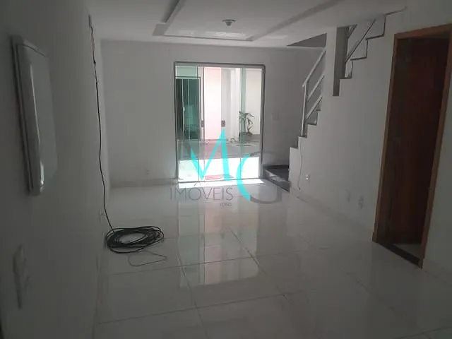 Casa 2 quartos e 3 banheiros, à venda, no bairro Campo Grande em Rio de Janeiro