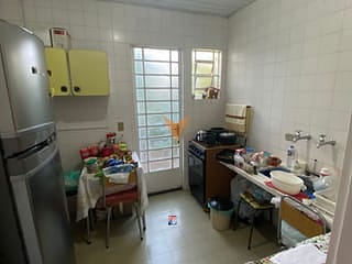 Foto do Casa-Casa comercial à venda com 3 quartos, 2 banheiros, 100m² em Pinheiros