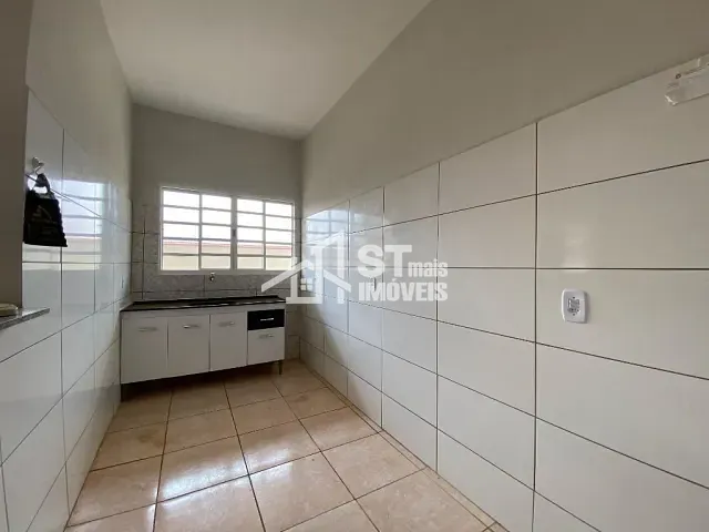 Casa com 80m² 2 quartos e 1 banheiro, para alugar, no bairro Pirapitinga em Andradas