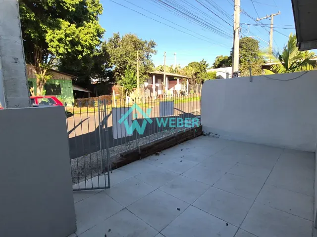 Casa 2 quartos e 1 banheiro, para alugar, no bairro Vila Nova em Novo Hamburgo