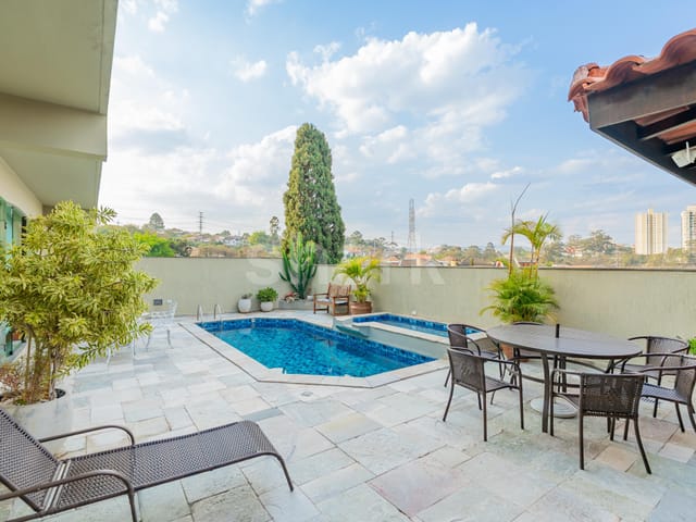 Casa com 480m² 4 quartos e 8 banheiros, à venda, no bairro City América em São Paulo