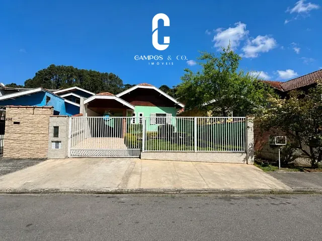 Casa com 250m² 2 quartos e 2 banheiros, à venda, no bairro Jardim Otto Baumgart em Campos do Jordão