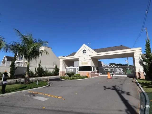Casa com 200m² 4 quartos e 5 banheiros, à venda, no bairro Atuba em Curitiba
