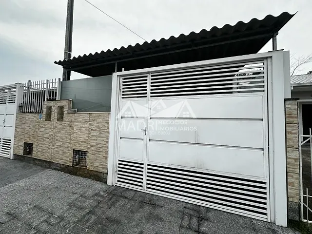 Casa com 117m² 2 quartos e 1 banheiro, à venda, no bairro Bela Vista em Palhoça