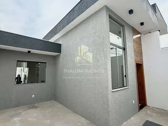Casa 3 quartos e 2 banheiros, à venda, no bairro Planalto em Belo Horizonte