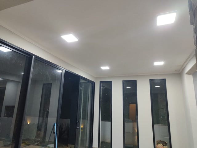 Casa com 450m² 4 quartos e 6 banheiros, à venda, no bairro Paranapanema em Paranapanema