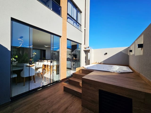 Casa com 126m² 3 quartos e 4 banheiros, à venda, no bairro Jardim Ecoville I em Cambé