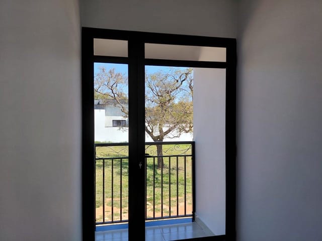 Casa com 450m² 6 quartos e 8 banheiros, à venda, no bairro Panapanema em Paranapanema