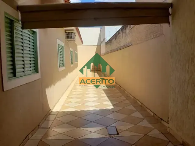 Casa com 250m² 3 quartos e 2 banheiros, à venda, no bairro Presidente em Araçatuba