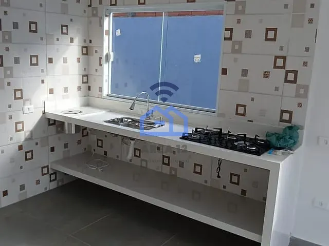 Casa 2 quartos e 2 banheiros, à venda, no bairro Balneário Recanto do Sol em Caraguatatuba