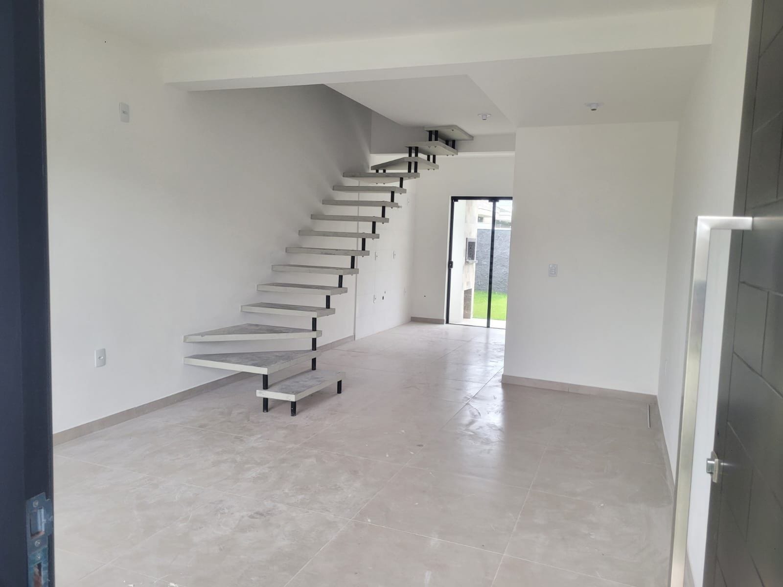 Casa, 3 quartos, 92 m² - Foto 2