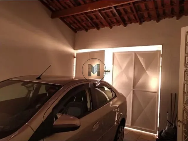 Casa com 170m² 3 quartos e 2 banheiros, à venda, no bairro Parque São Francisco em Guaratinguetá