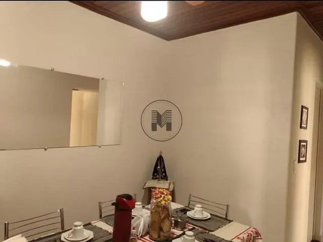 Casa com 170m² 3 quartos e 2 banheiros, à venda, no bairro Parque São Francisco em Guaratinguetá