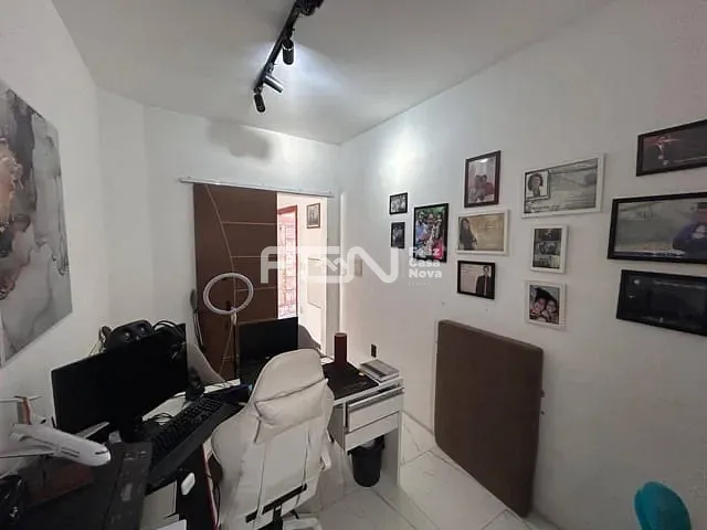Casa com 382m² 4 quartos e 5 banheiros, à venda ou para alugar, no bairro Vila de Abrantes (Abrantes) em Camaçari