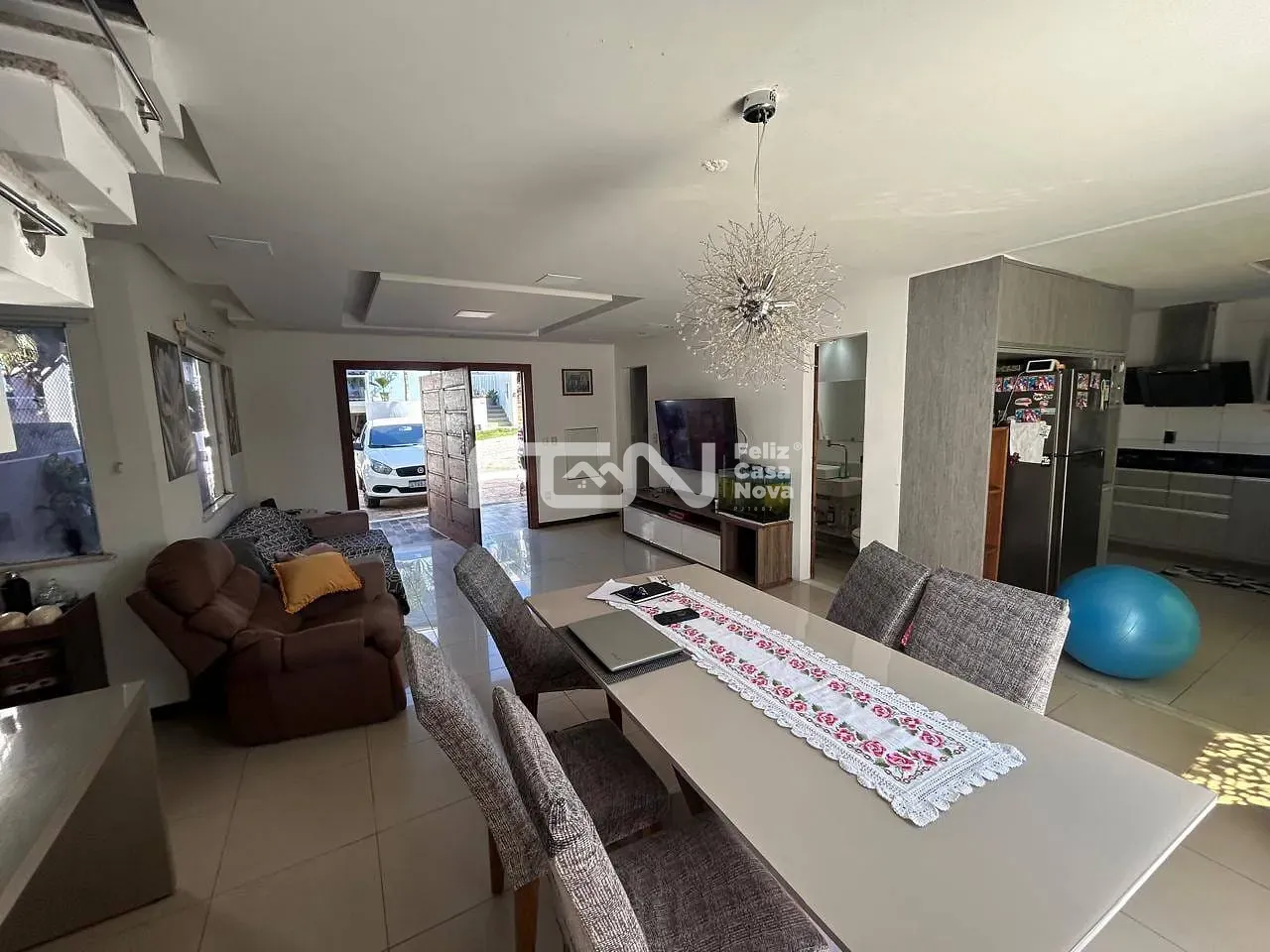 Casa, 4 quartos, 236 m² - Foto 2