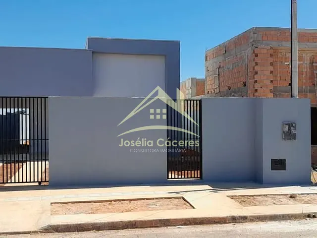 Casa com 300m² 3 quartos e 2 banheiros, à venda, no bairro Parque Amazonas em Sinop
