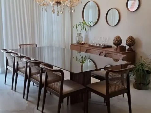 Casa com 343m² 4 quartos e 4 banheiros, à venda, no bairro Guabirotuba em Curitiba