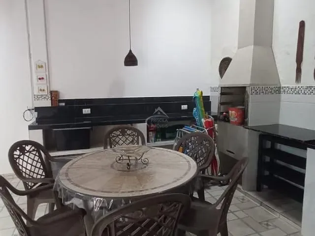 Casa com 219m² 2 quartos e 2 banheiros, à venda, no bairro Boraceia em Bertioga