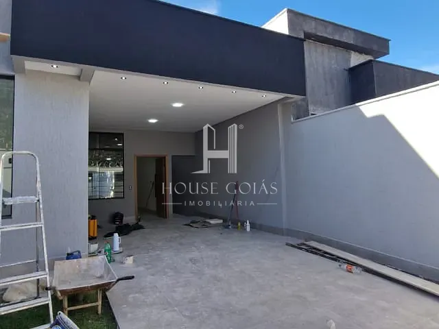 Casa com 270m² 3 quartos e 4 banheiros, à venda, no bairro Jardim Helvécia em Aparecida de Goiânia